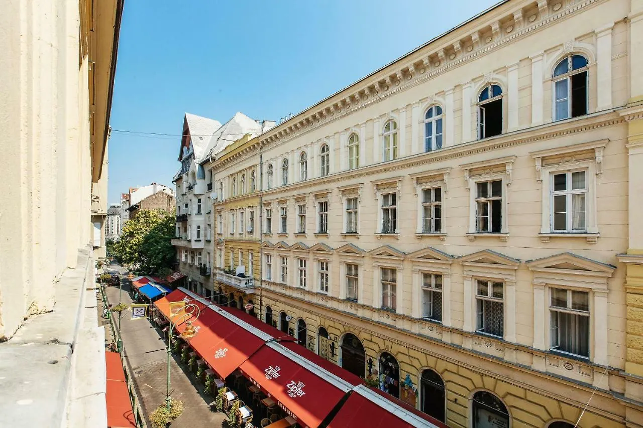 Pause Apartment With Free Parking Budapest